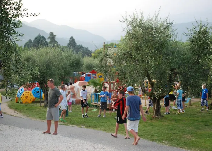 Happy Camp Mobile Homes In Villaggio Turistico Internazionale Eden مكان تخييم *